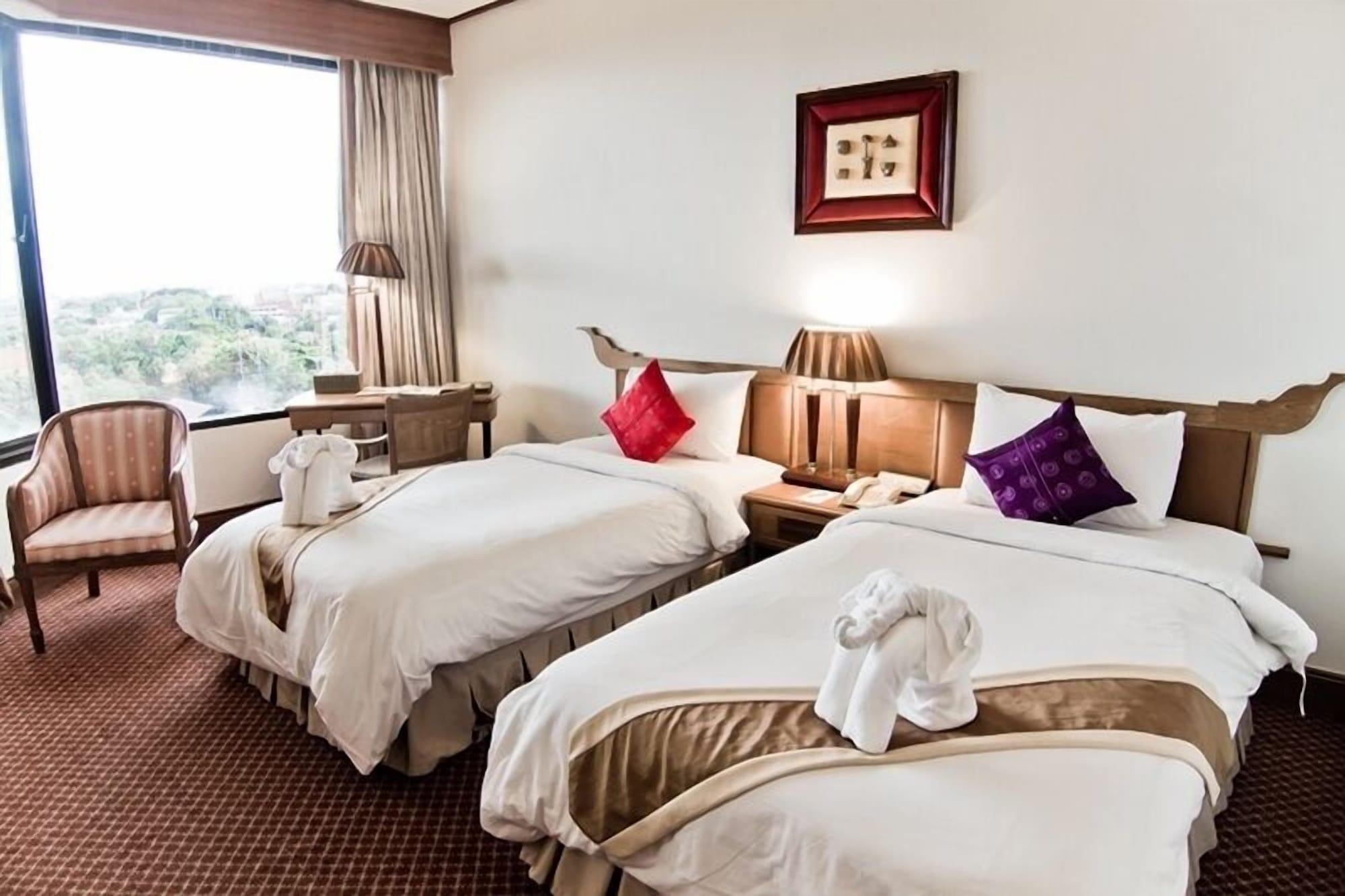 Laithong Hotel Ubon Ratchathani Dış mekan fotoğraf